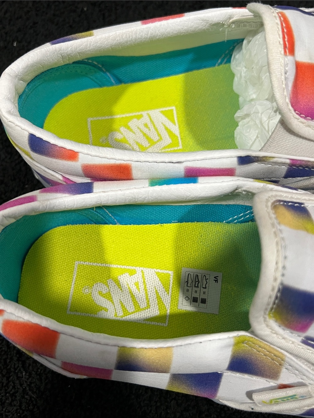 đ„đ„ VANS Cultivate Care Rainbow Checkered Canvas Gum Soles Slip-on Shoes Mens 8.5 - Picture 8 of 12